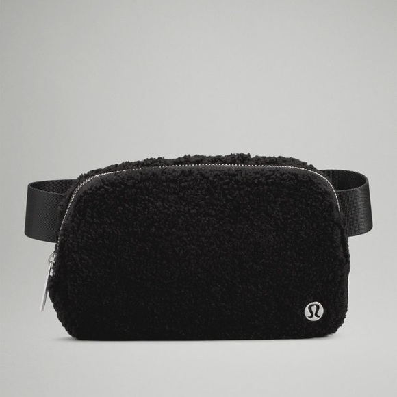 lululemon athletica Handbags - Brand New Lululemon Everywhere Fleece Belt Bag in Black